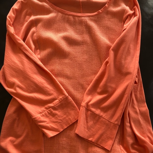 Chico’s Top Size 1 or Medium - Picture 8 of 8